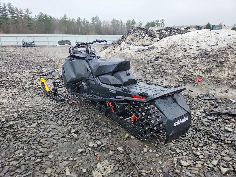 2021 Skidoo Snowmobile