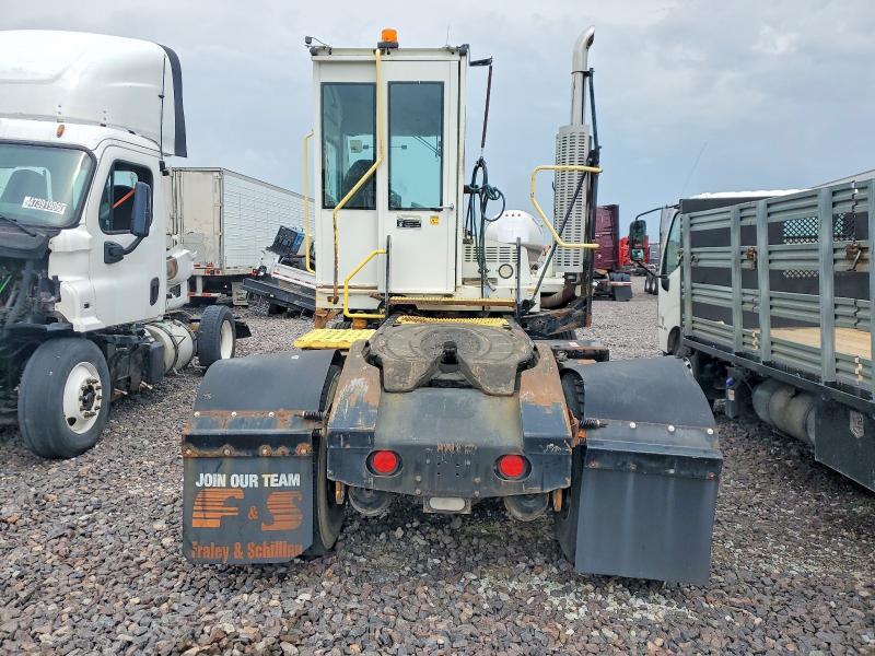 2016 Autocar Xspotter Yard Truck