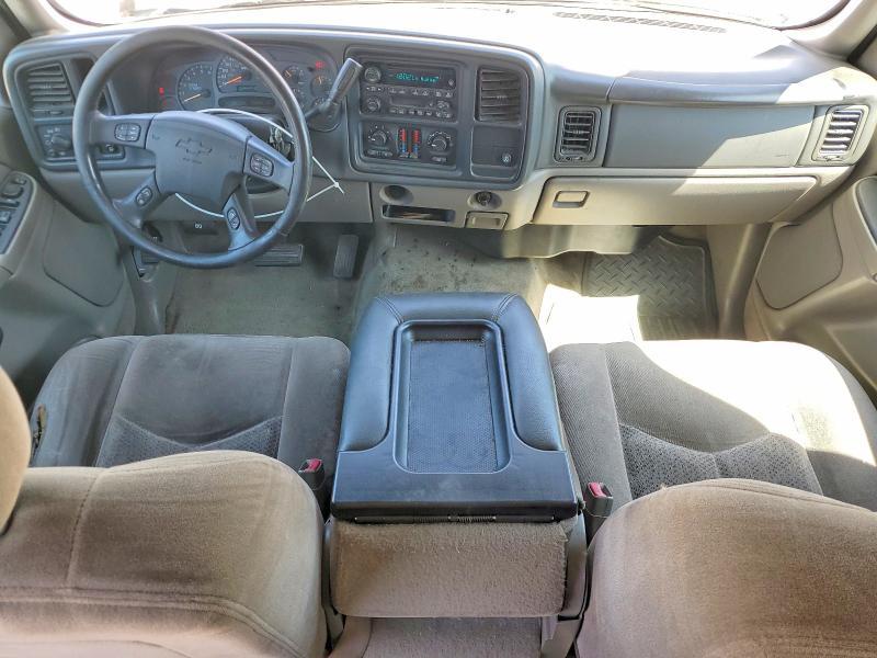 2004 Chevrolet Suburban C1500