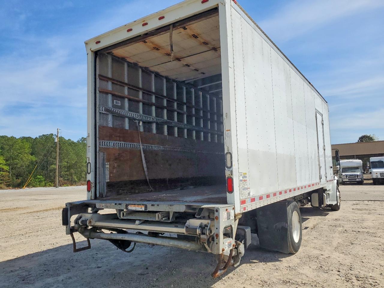 2016 Freightliner M2 106 Medium Duty
