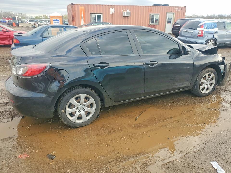 2013 Mazda 3 I