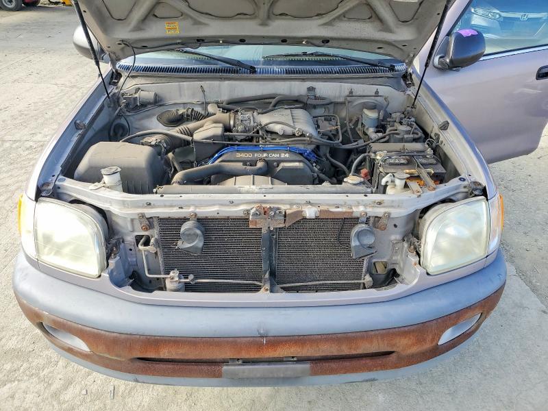 2002 Toyota Tundra Base