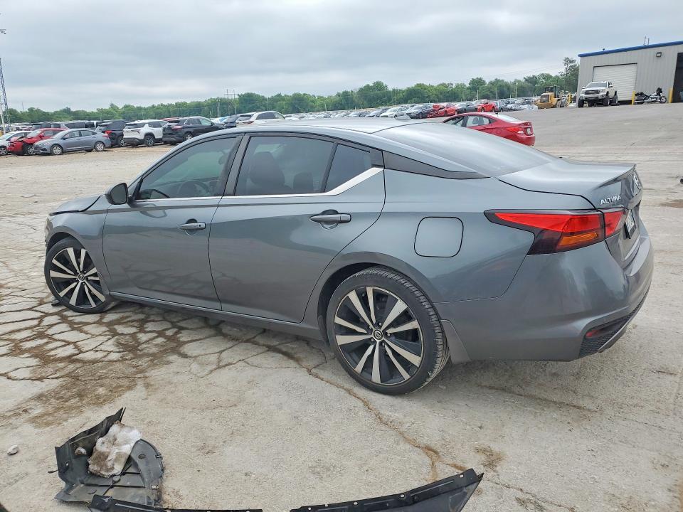 2020 Nissan Altima sr