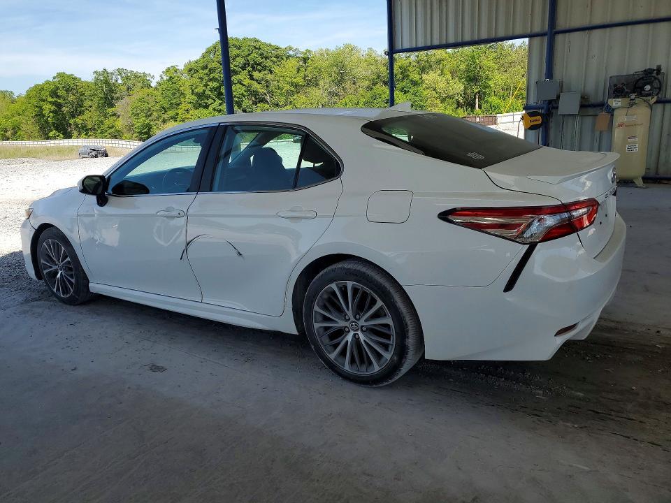 2020 Toyota Camry se