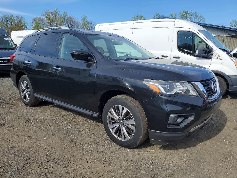 2018 Nissan Pathfinder sl