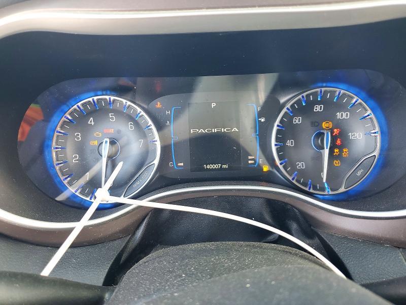 2017 Chrysler Pacifica Touring l