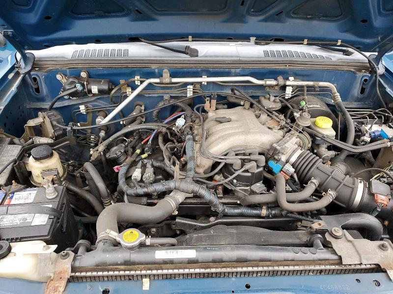 2004 Nissan Frontier Crew Cab XE V6