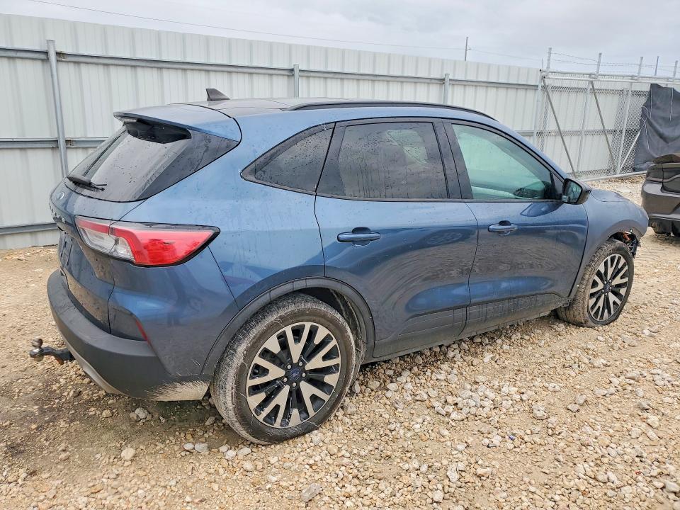 2020 Ford Escape se Sport