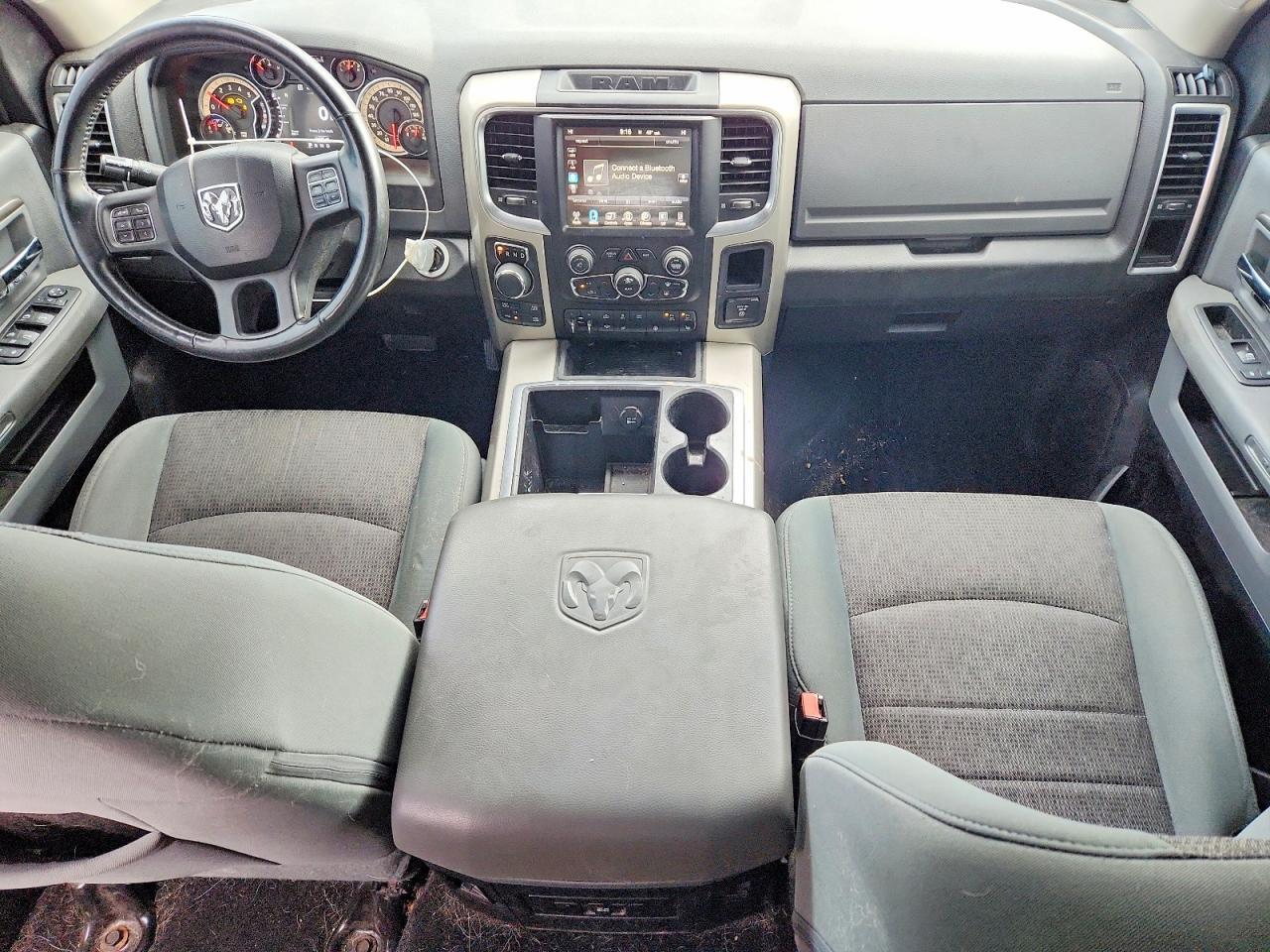 2015 Dodge RAM 1500 SLT