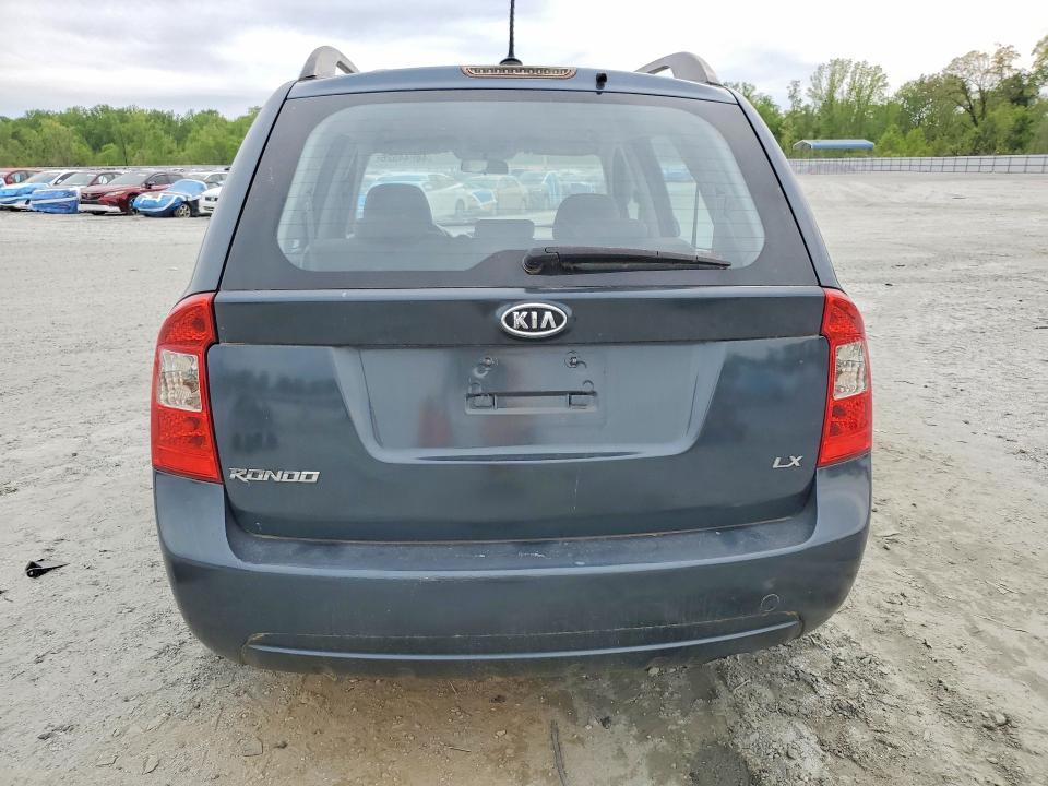 2009 KIA Rondo Base