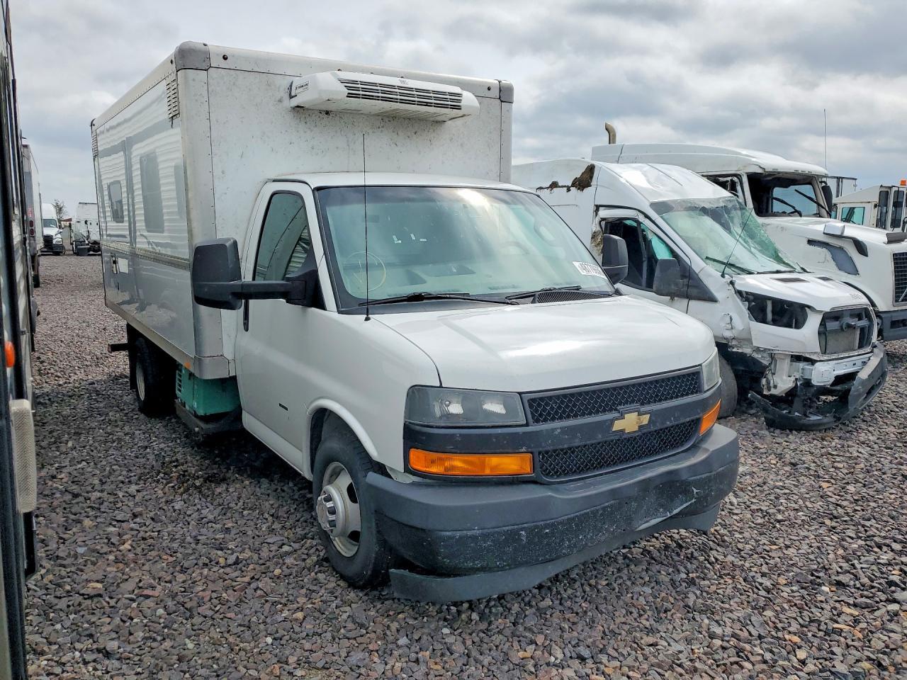 2018 Chev Rolet Express Refrigerated BOX Truck