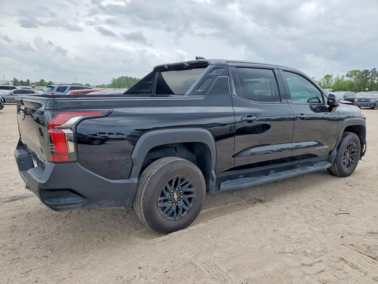 2026 Chevrolet Silverado LT