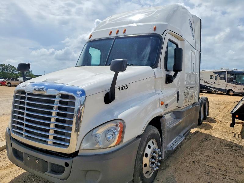 2019 Freightliner Cascadia 125 Semi Truck