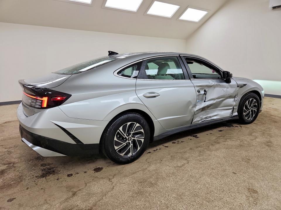 2026 Hyundai Sonata Hybrid Blue