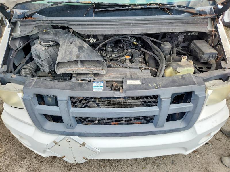 2013 Isuzu NPR Delivery Truck