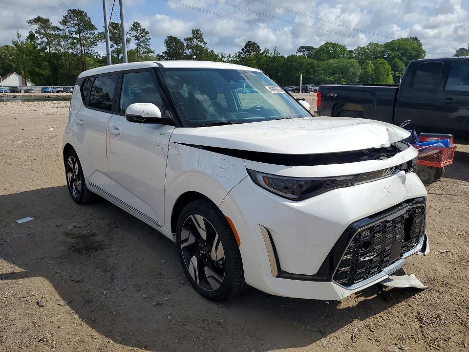 2023 KIA Soul gt Line