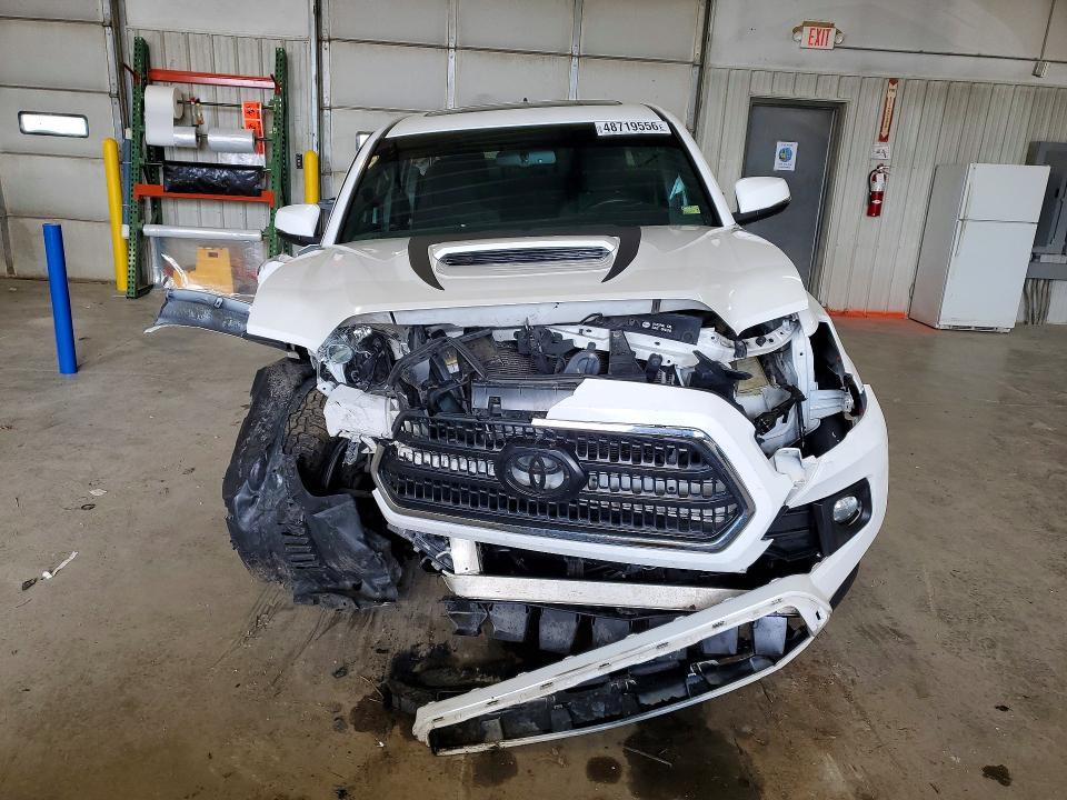 2016 Toyota Tacoma TRD Sport