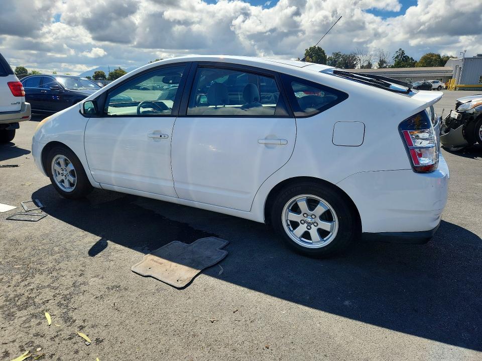 2004 Toyota Prius Base