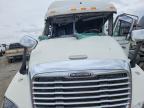 2005 Freightliner Columbia 120 Semi Truck