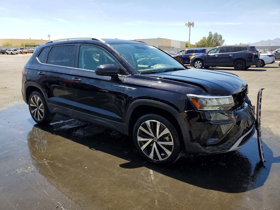 2024 Volkswagen Taos se
