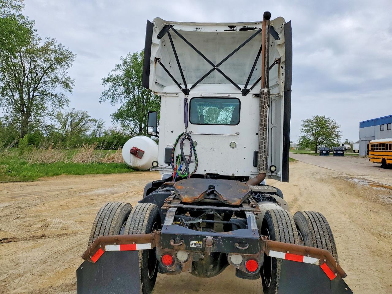 2017 Peterbilt 579 Semi Truck