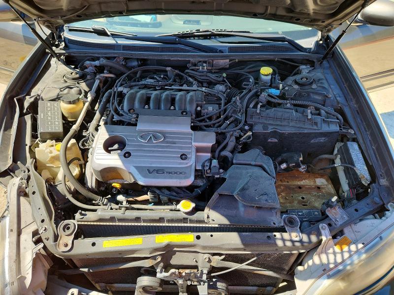 2000 Infiniti I30 Base