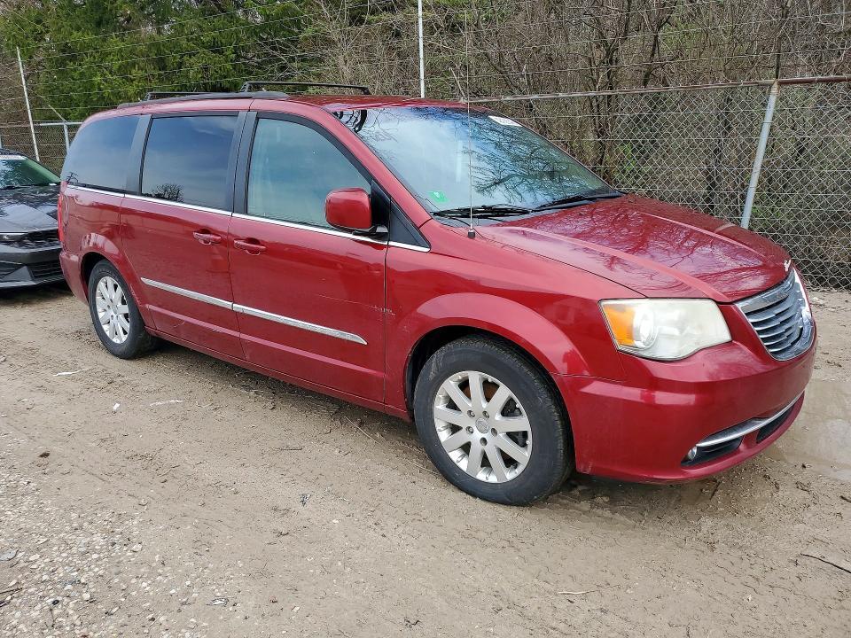 2014 Chrysler Town & Country Touring