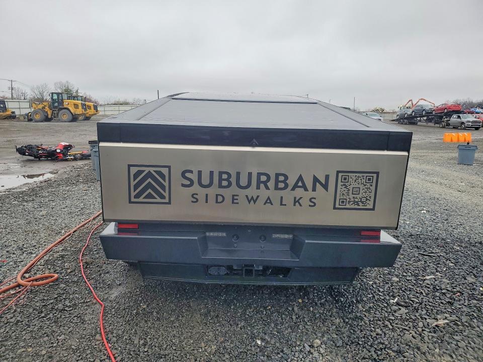 2025 Tesla Cybertruck