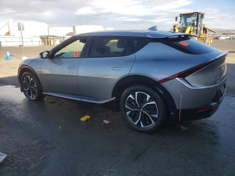 2023 KIA EV6 Wind