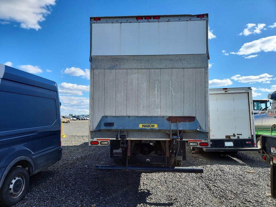 2007 Freigliner 2007 Freightliner Business Class M2 BOX Truck