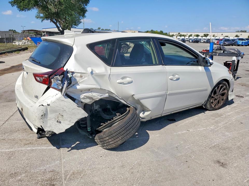 2018 Toyota Corolla im Base