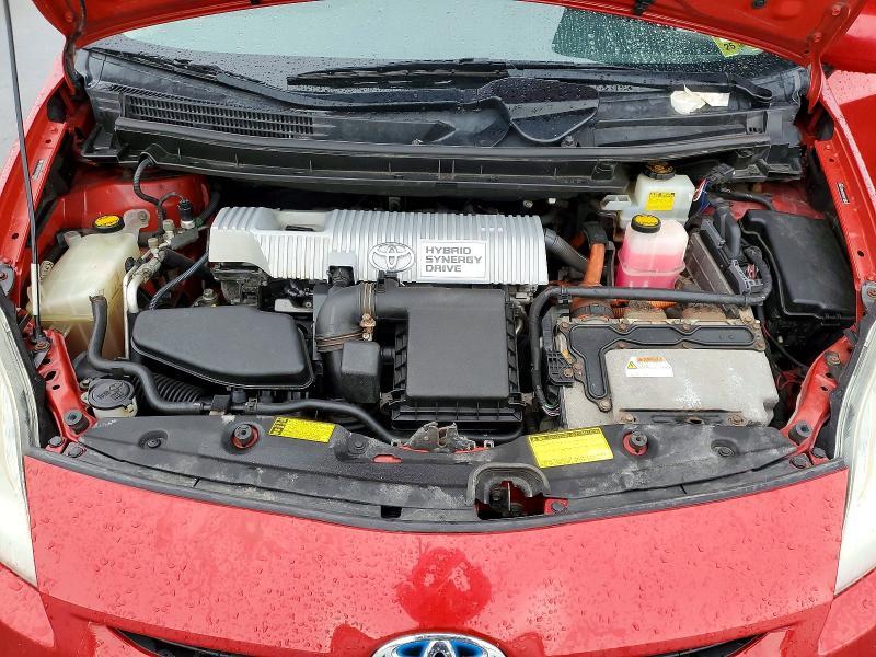 2010 Toyota Prius iii