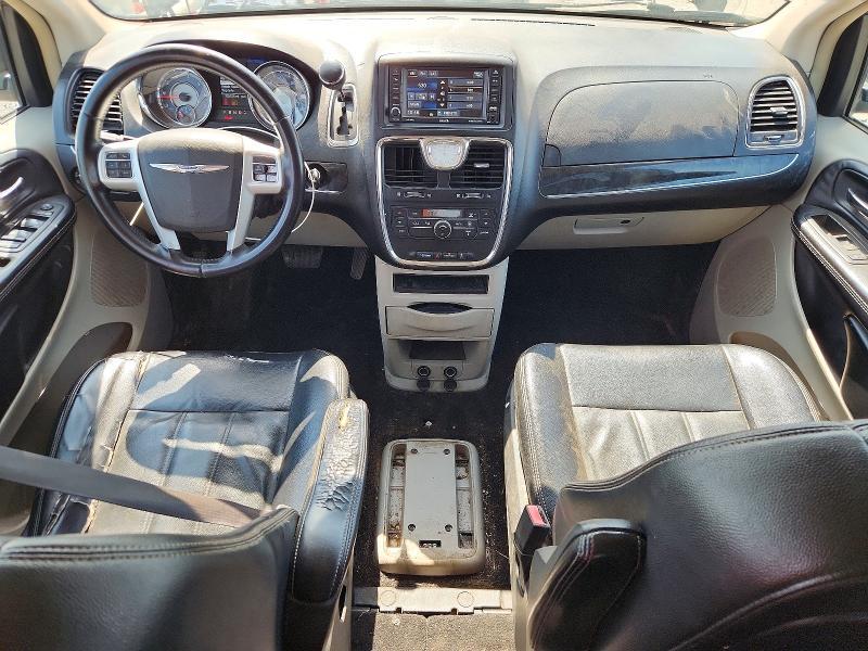 2015 Chrysler Town & Country Touring