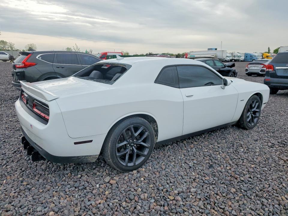 2017 Dodge Challenger r