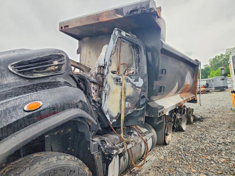 2020 Freightliner 114SD
