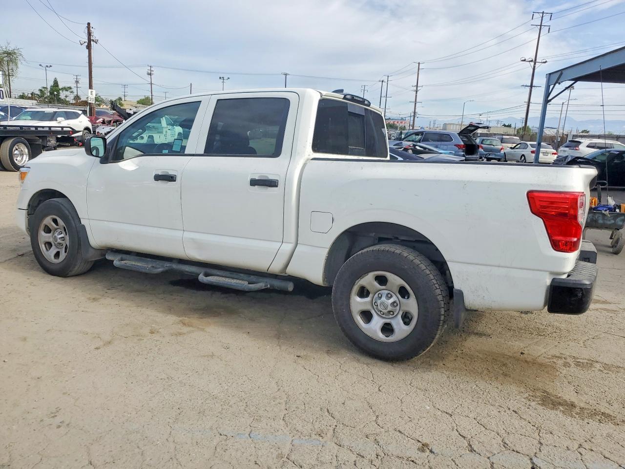 2022 Nissan Titan S