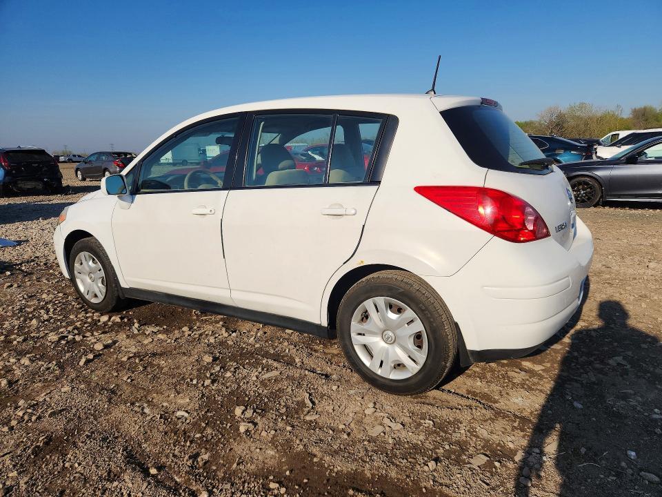 2010 Nissan Versa 1.8 s