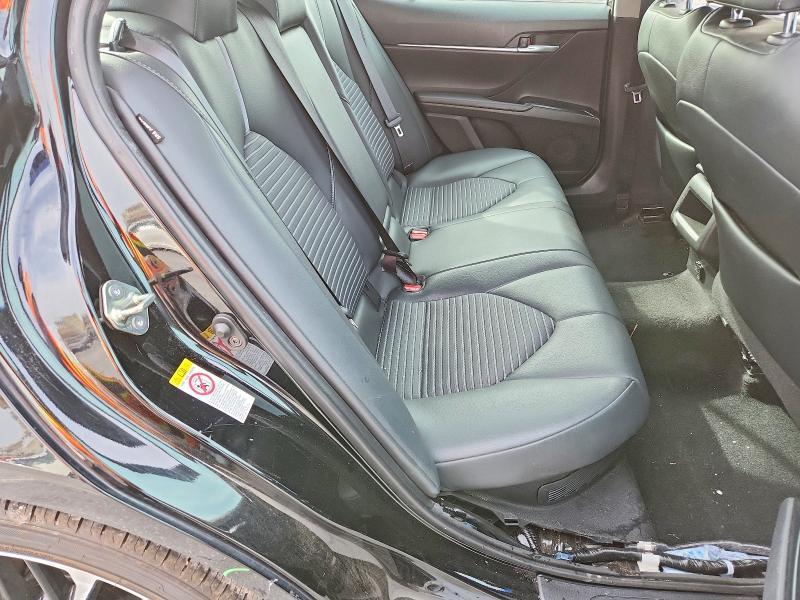 2018 Toyota Camry Hybrid se