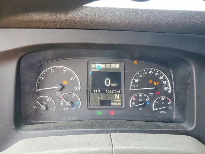 2019 Freigliner 2019 Freightliner Cascadia 126 Semi Truck