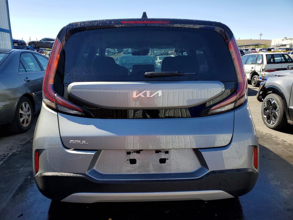 2023 KIA Soul lx
