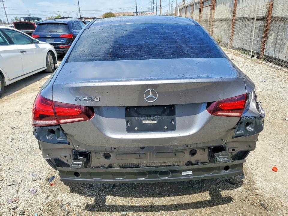 2020 Mercedes-Benz A 220