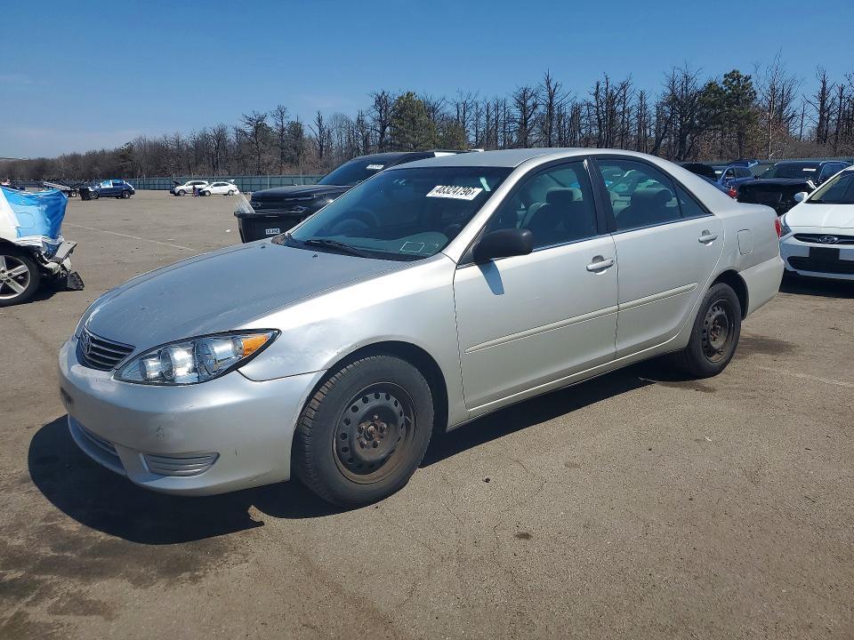 2005 Toyota Camry Standard