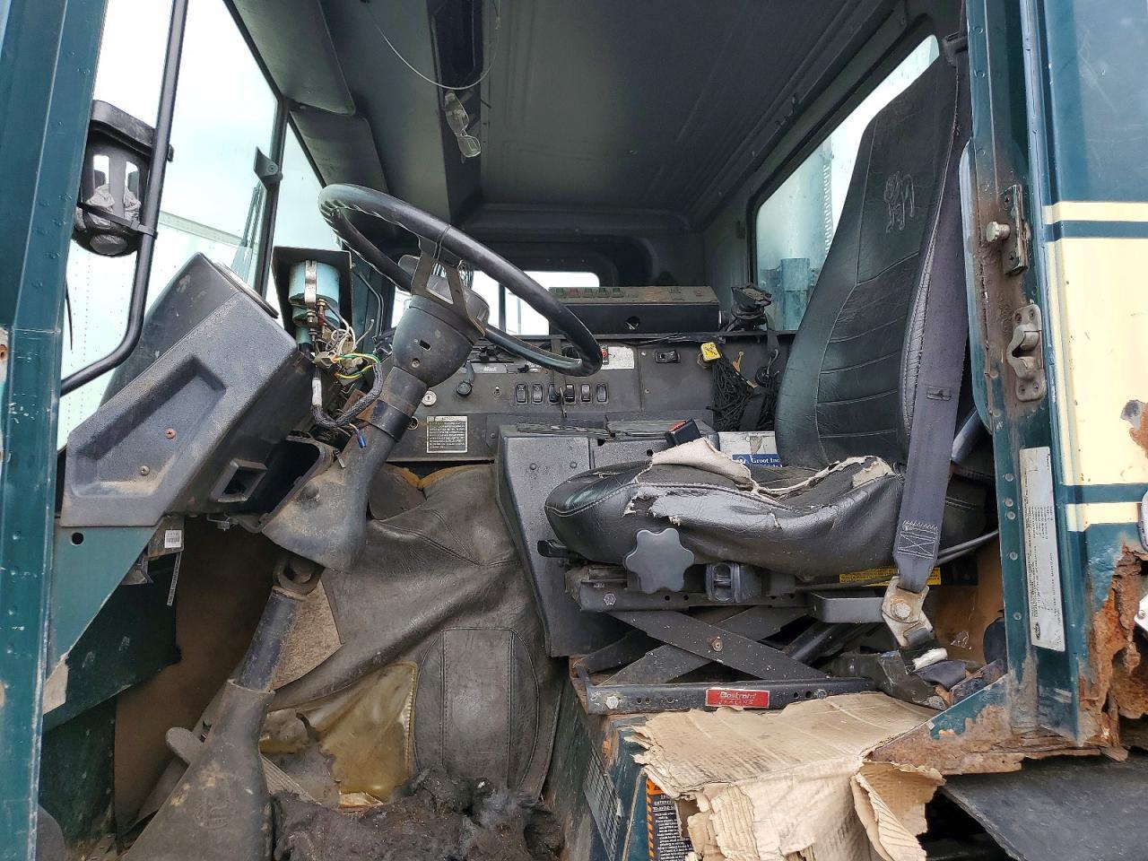 2007 Mack MR600 Refuse Truck