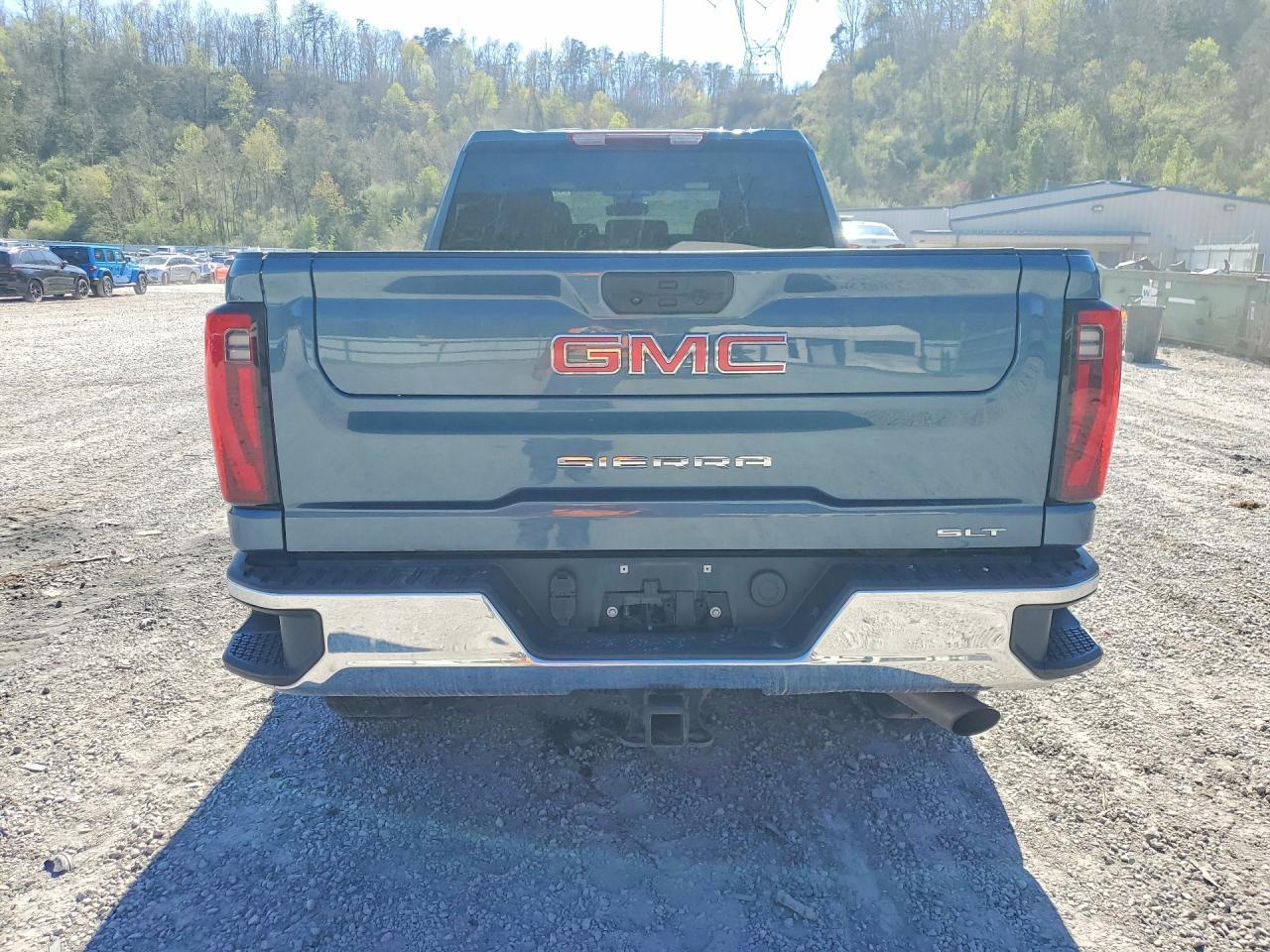 2024 GMC Sierra K2500 SLT