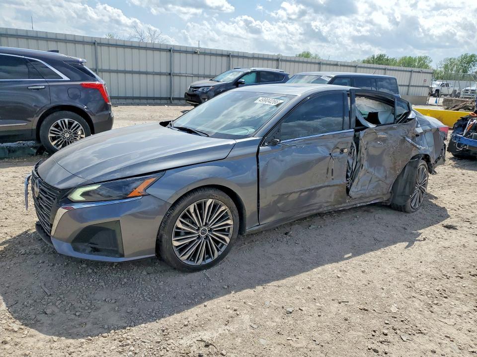 2023 Nissan Altima sl