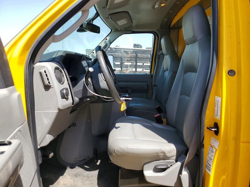 2022 Ford E350 BOX Truck