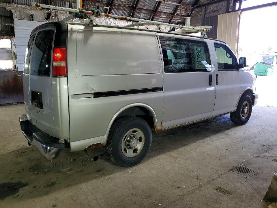 2012 Chev Express G2500