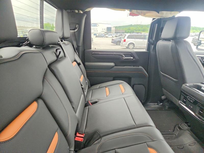 2026 GMC Sierra K2500 AT4