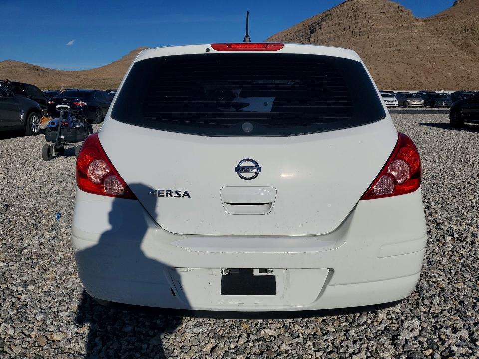 2012 Nissan Versa 1.8 s