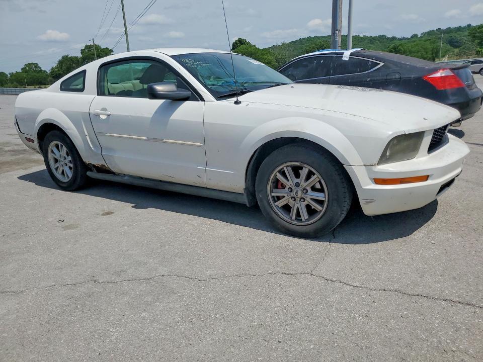 2005 Ford Mustang